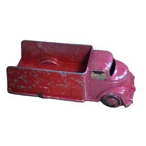 SLIK Toys Delivery Truck Pickup #9602 Lansing IA Cast Aluminum Vintage